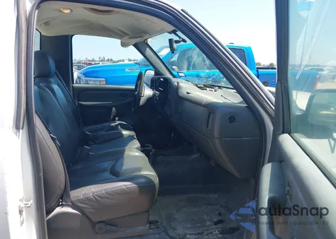 2007 Chevrolet Silverado 1500 Classic Work Truck from USA, damaged, VIN 3GCEC14X17G192285